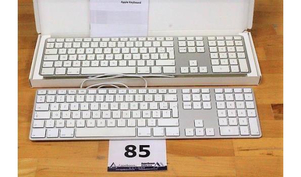 2 toetsenborden APPLE, A1243, werking niet gekend